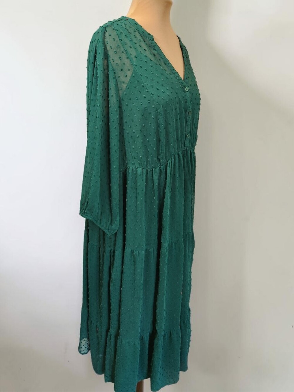TORRID Green Clip Dot Tiered Midi Dress - Size 4X - Picture 5 of 14